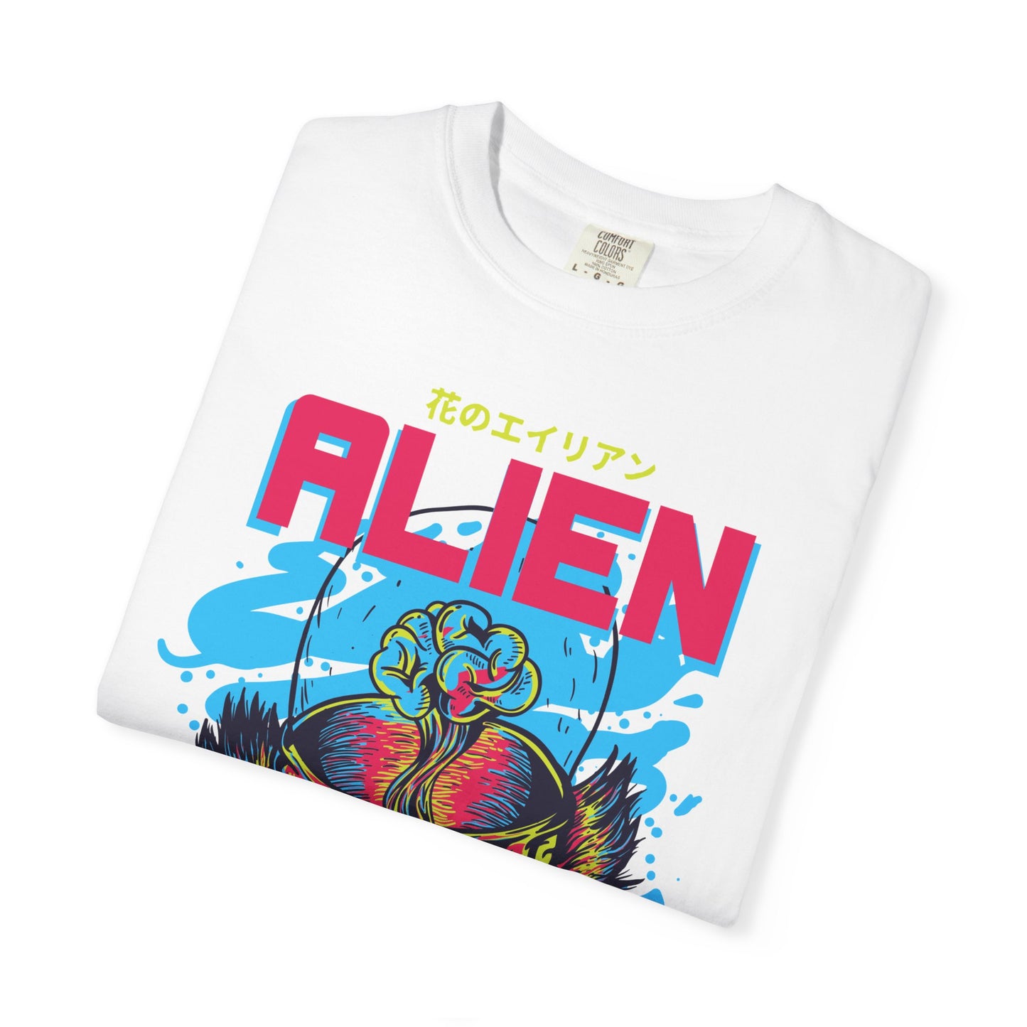 Alien Graphic T-Shirt, Vintage Style Tee, Unisex Tee, Statement Top, Casual Wear, Gift for Sci-Fi Lovers