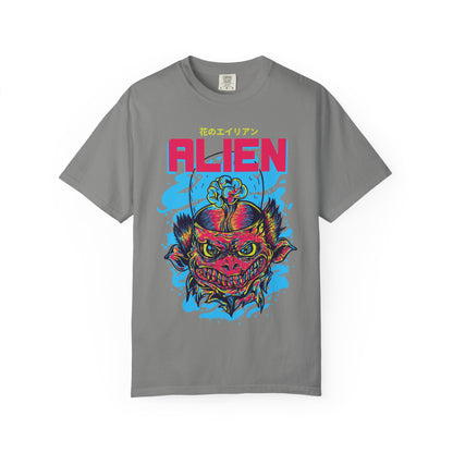 Alien Graphic T-Shirt, Vintage Style Tee, Unisex Tee, Statement Top, Casual Wear, Gift for Sci-Fi Lovers